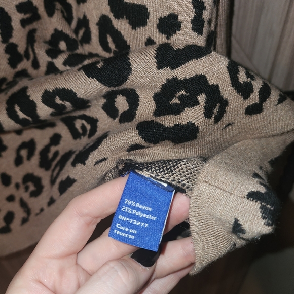 Leopard Print Cowl Neck poncho style Sweater - Picture 3 of 6